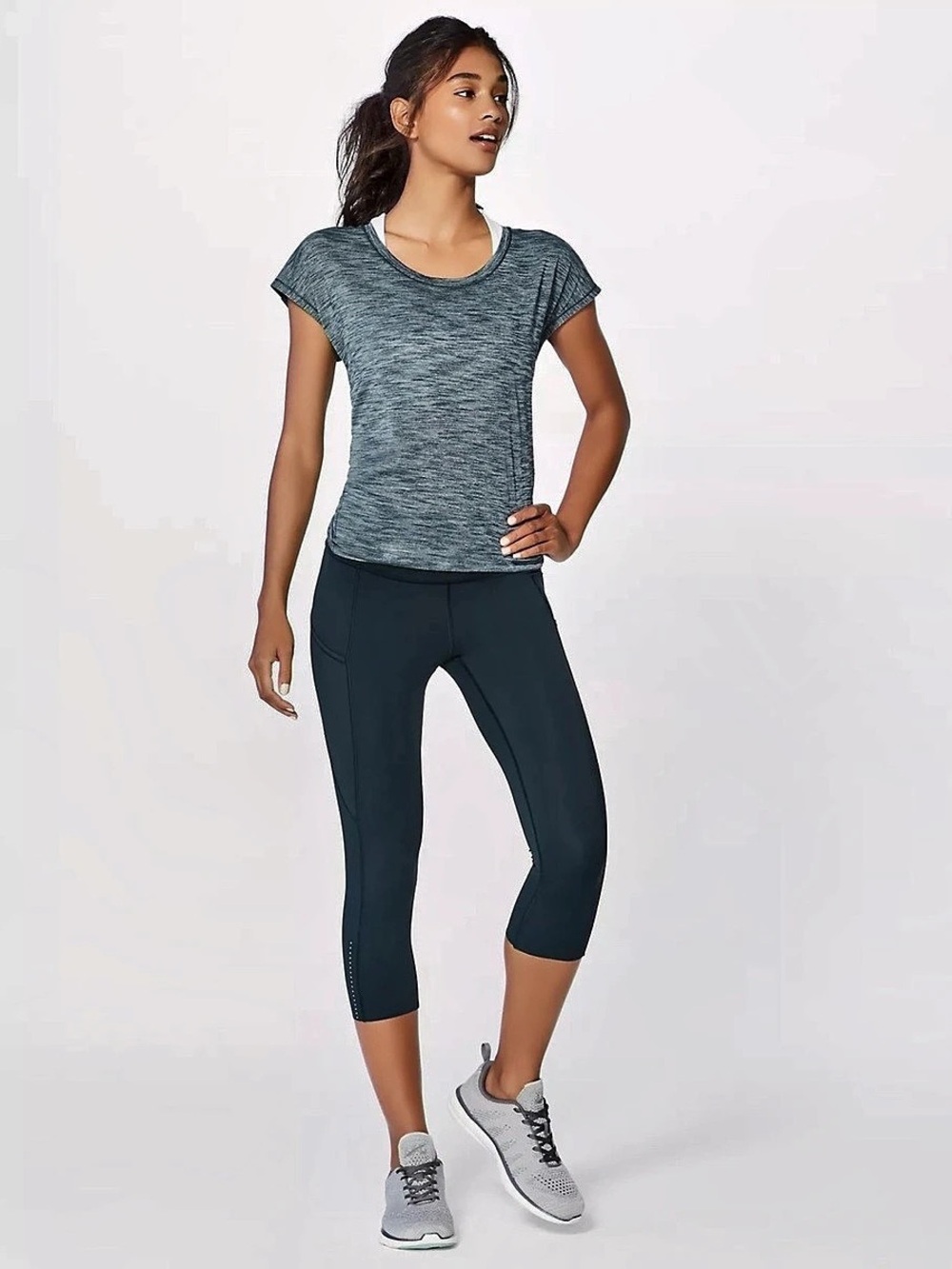 Lululemon Fast and Free Crop Leggings Size 4 Black